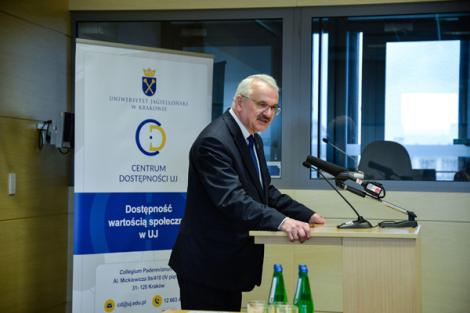 Zdjęcie nr 2 (10)
                                	                                   prof. dr hab. Jarosław Górniak, prorektor UJ ds. rozwoju
                                  